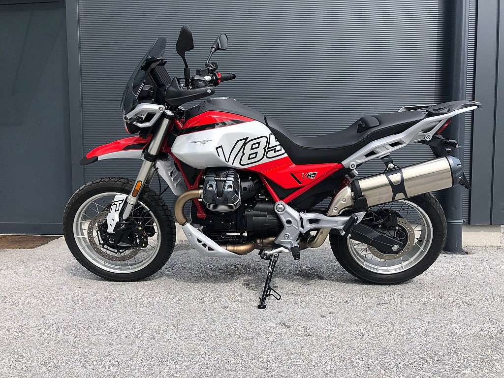 Moto Guzzi V85 TT E5+ ,Kurzzulassung / inkl. EUR 1.000,- Z... Enduro