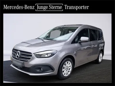 Mercedes-Benz T-Klasse T 180 d Standard Licht-Paket- Navigationspaket