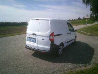 Ford Transit Courier 1,5 TDCi Trend Durchladesystem Netto:11.334.- Transporter / Kastenwagen
