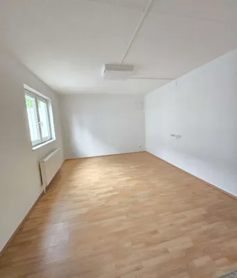 1-Zimmer-Gewerbeimmobilie mieten in Korneuburg – 30 m², € 599 – Bild 3 von 4