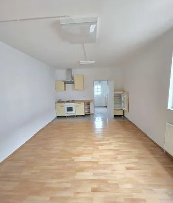 1-Zimmer-Gewerbeimmobilie mieten in Korneuburg – 30 m², € 599 – Bild 2 von 4