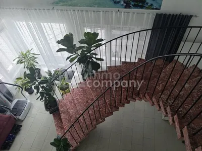 6-Zimmer-Haus kaufen in Neunkirchen – 240 m², € 580.000 – Bild 2 von 14