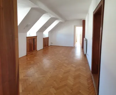 5-Zimmer-Wohnung mieten in Braunau am Inn – 96 m², € 1.290 – Bild 2 von 9