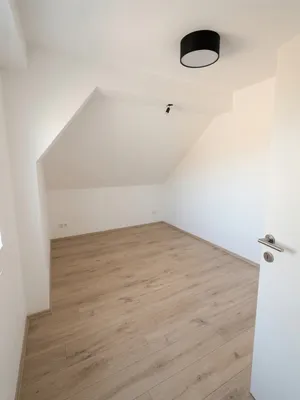 4-Zimmer-Wohnung mieten in Amstetten – 108 m², € 985 – Bild 4 von 10