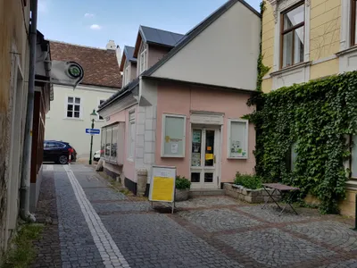 Gewerbeimmobilie mieten in Mödling – 47 m², € 1.317 – Bild 2 von 10