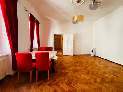 Elegante sehr ruhige Altbauwohnung neben Tigerpark