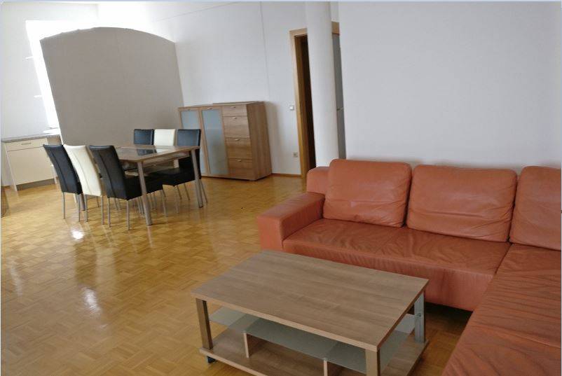 Top Dachgeschoß-Studentenwohnung 70,63 m² im Zentrum von Völkermarkt, Völkermarkt
