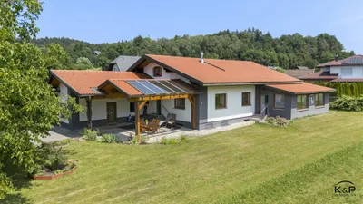 5-Zimmer-Haus kaufen in Villach Land – 146 m², € 570.000 – Bild 1 von 22