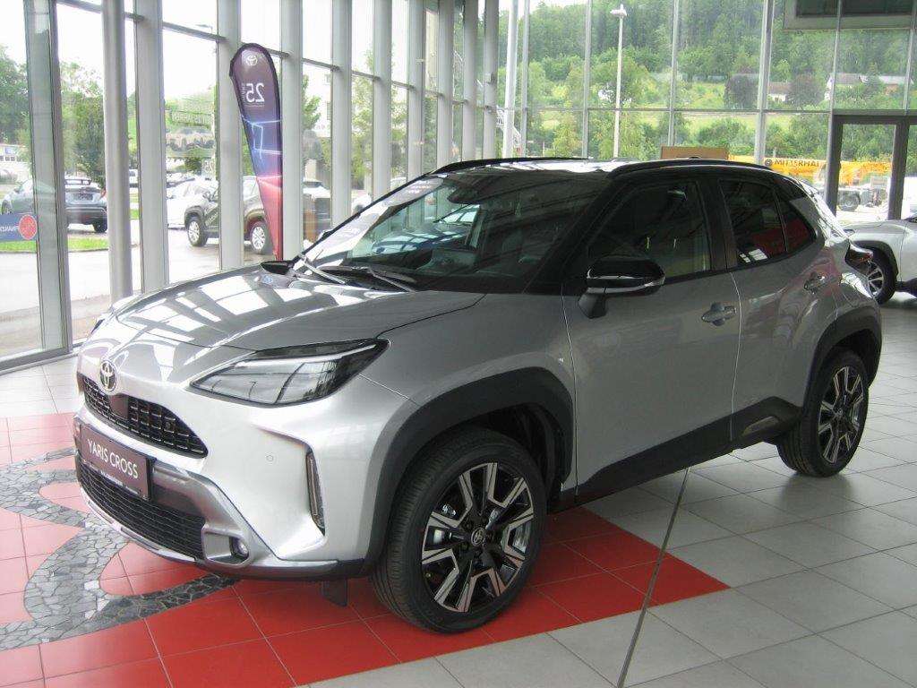 Toyota Yaris Cross 1,5 VVT-i HSD Premiere AWD-i %% TOP DEAL %% SUV / Geländewagen