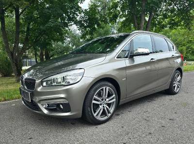 BMW 2er-Reihe 220d Active Tourer Luxury Line Automatik