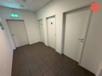 Gewerbeimmobilie mieten in Linz Land – 756 m², € 870 – Bild 8 von 17