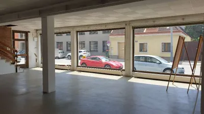 Gewerbeimmobilie mieten in Wien – 179 m², € 9