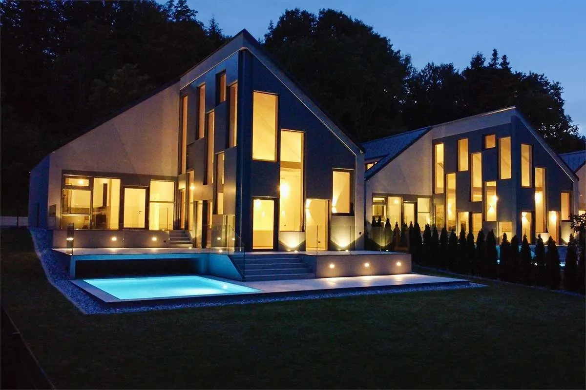 * TOBELBAD * LUXUS CHALET - BEEINDRUCKENDE ARCHITEKTUR UND ATEMBERAUBENDE GALERIEHÖHE IN IDYLLISCHER WALDRANDLAGE * - Ansicht 3
