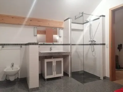 3-Zimmer-Wohnung mieten in Wels-Land – 120 m², € 950 – Bild 7 von 8