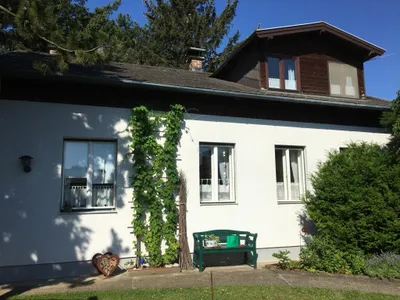 6-Zimmer-Haus kaufen in Gänserndorf – 90 m², € 450.000 – Bild 1 von 27