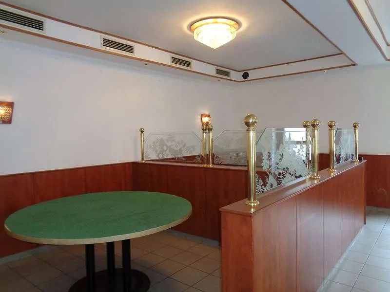 Gastronomielokal 150 m², kl. Sitzgarten in Leibnitz - Widok 3
