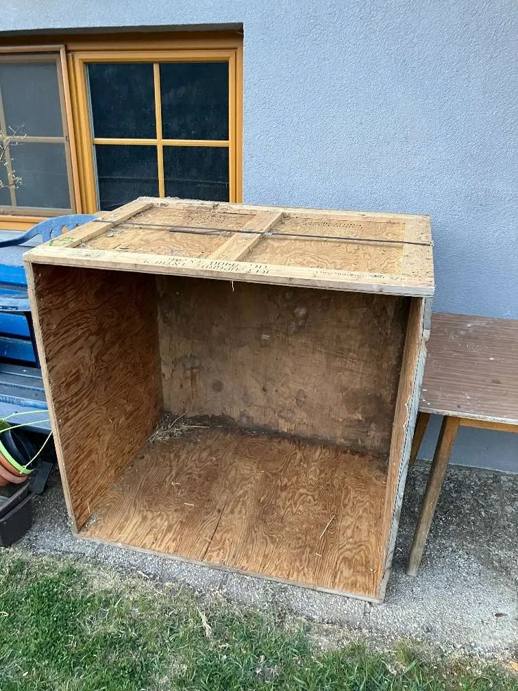Holzkiste groß stabil für Heu, Stroh, Holz, € 19,- (9546 Kleinkirchheim)