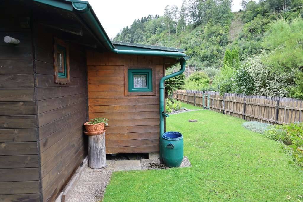 Gartenhütte mit Grundstück – pohled 2