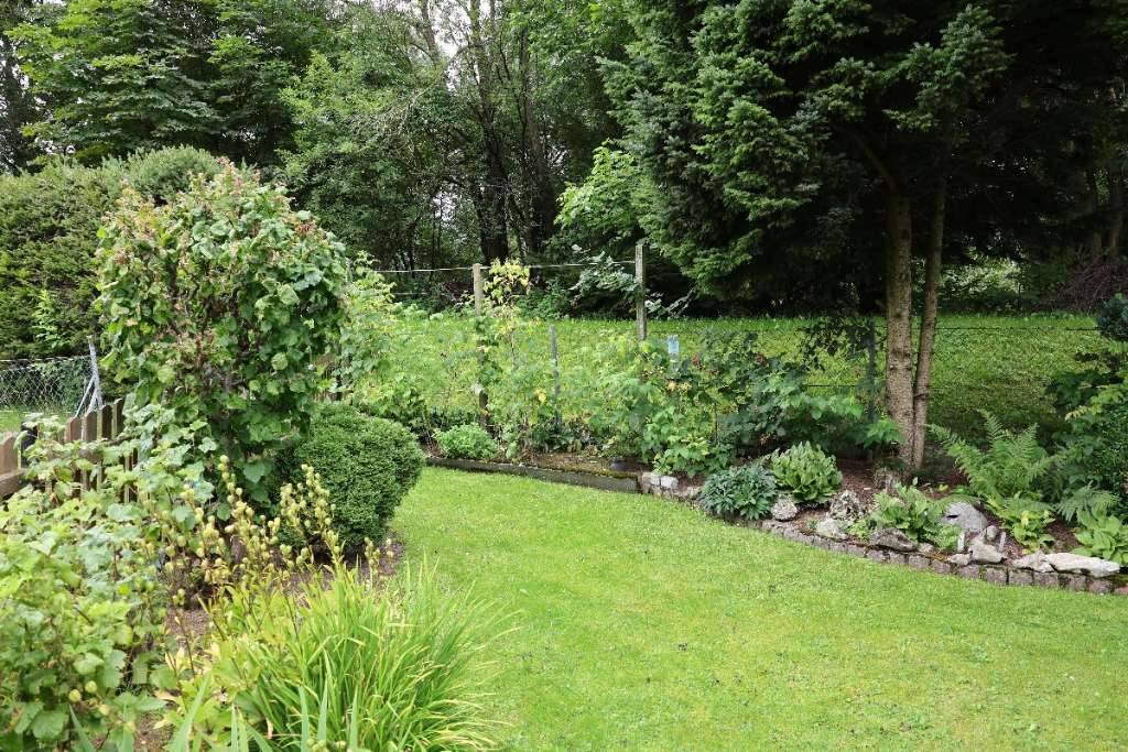 Gartenhütte mit Grundstück – pohled 3
