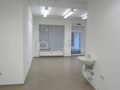 1-Zimmer-Gewerbeimmobilie mieten in Jennersdorf – 37 m², € 530