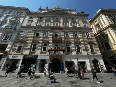 Gewerbeimmobilie mieten in Wien – 460 m², € 25 – Bild 1 von 11