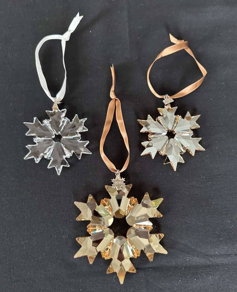 3 Swarovski Weihnachtsstern 2018 einer extra gro! Raritt wie neu OVP,   60,- (6176 Kematen in Tirol) - willhaben