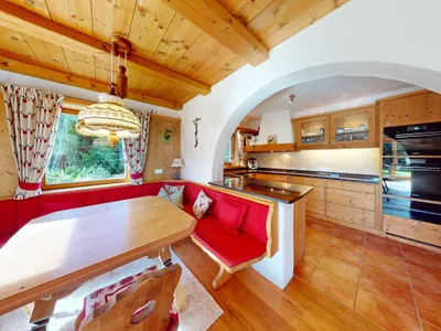 5-Zimmer-Haus kaufen in Innsbruck-Land – 191 m², € 1.390.000 – Bild 4 von 8