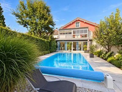 6-Zimmer-Haus kaufen in Linz Land – 260 m², € 679.000 – Bild 1 von 5