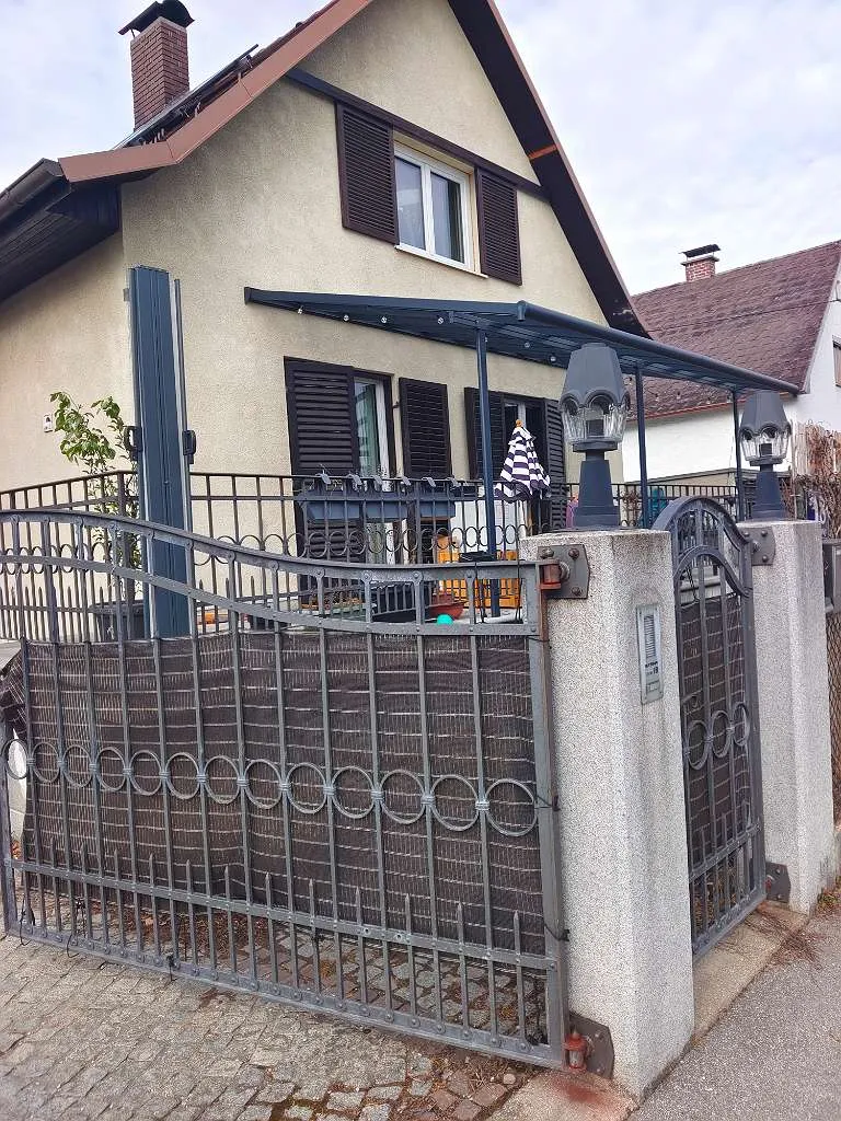 Schöne Haushälfte, erweiterbar auf Gesamthaus - Ansicht 2