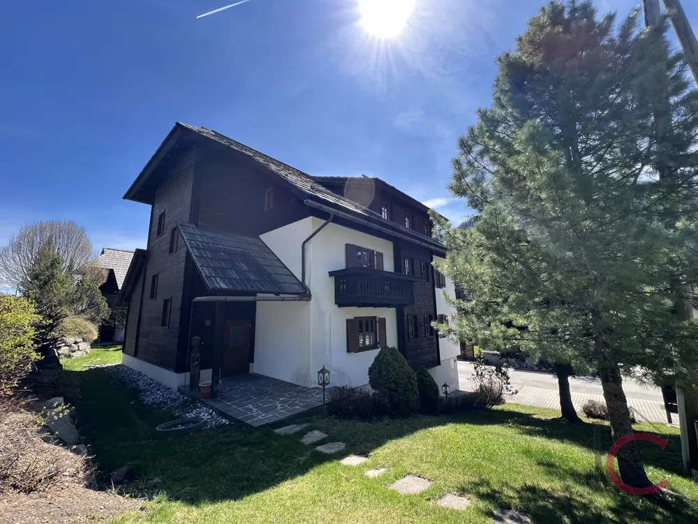 3-Zimmer-Wohnung nahe Therme & Bergbahn | Balkon, Garage und 2 Bäder - Ansicht 2