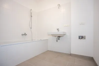3-Zimmer-Wohnung mieten in Wiener Neustadt – 70,94 m², € 913 – Bild 14 von 34
