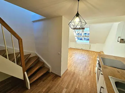 *360° TOUR* CHARMANTE 2-ZIMMER MAISONETTE-WOHNUNG MIT DACHTERRASSE