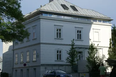 2-Zimmer-Wohnung mieten in Wels – 65 m², € 1.029