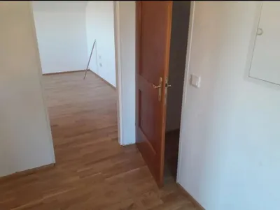 6-Zimmer-Wohnung mieten in Baden – 142 m², € 1.630 – Bild 18 von 31