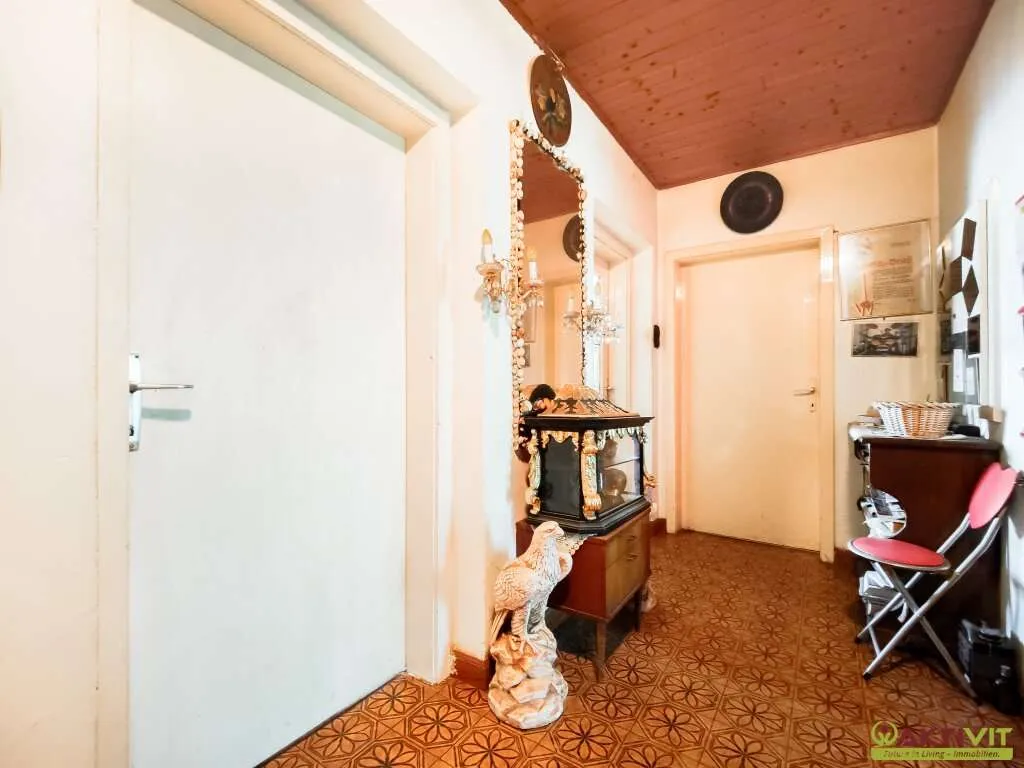 Charmantes Haus in erhöhter Lage mit Weitblick und Potenzial. - Ansicht 3