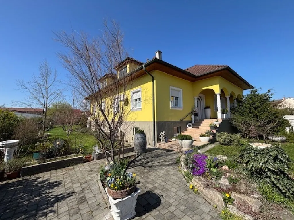 Winden am See - Ihr Traumhaus mit großem Garten (1490m²) wartet auf Sie! - Ansicht 3