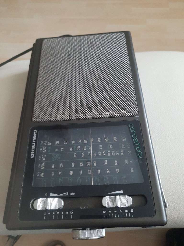 KOFFERRADIOGRUNDIG