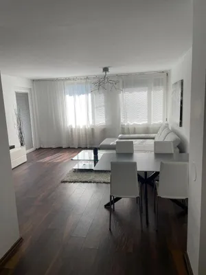 2 Zimmer Wohnung mit BALKON in der Donaucity – Bild 2