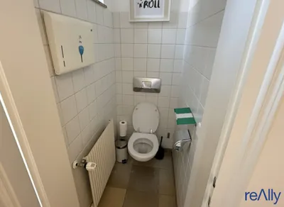 4-Zimmer-Gewerbeimmobilie mieten in Wien – 242 m², € 3.233 – Bild 9 von 11