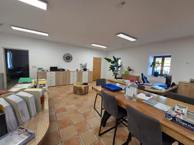 4-Zimmer-Gewerbeimmobilie mieten in Linz Land – 135 m², € 1.450