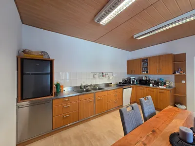 4-Zimmer-Gewerbeimmobilie mieten in Linz Land – 135 m², € 1.450 – Bild 5 von 28