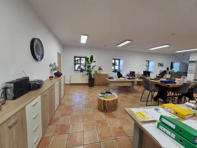 4-Zimmer-Gewerbeimmobilie mieten in Linz Land – 135 m², € 1.450 – Bild 7 von 28