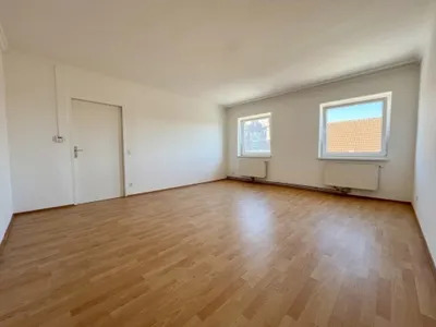 Gewerbeimmobilie kaufen in Neunkirchen – 554 m², € 499.000 – Bild 7 von 11