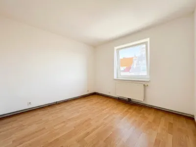 Gewerbeimmobilie kaufen in Neunkirchen – 554 m², € 499.000 – Bild 5 von 11