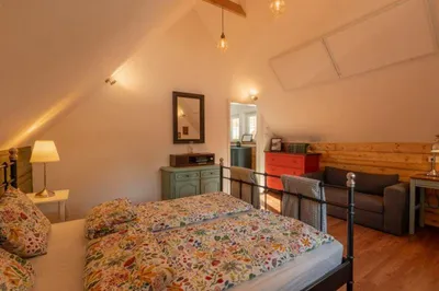 10-Zimmer-Haus kaufen in Neunkirchen – 288 m², € 380.000 – Bild 15 von 25