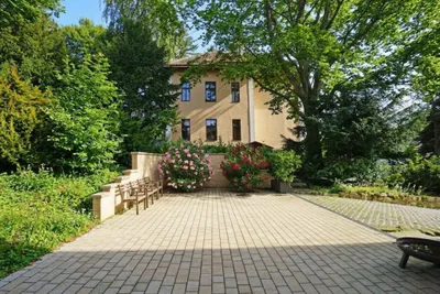 6-Zimmer-Immobilie kaufen in Sankt Pölten Land – 239 m², € 790.000 – Bild 2 von 18