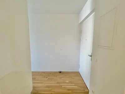 THE METROPOLITAN - modernes Studio Apartment im 19. OG - Co-Working / Fitnesscenter / Dachterrasse inklusive! – Bild 2