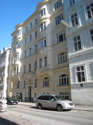 5-Zimmer-Gewerbeimmobilie mieten in Wien – 170 m², € 3.228 – Bild 2 von 5