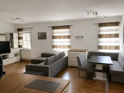 Wohnung mieten in Perg – 94 m², € 978 – Bild 2 von 8