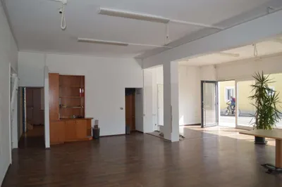 1-Zimmer-Gewerbeimmobilie mieten in Sankt Pölten Land – 104 m², € 904 – Bild 2 von 4